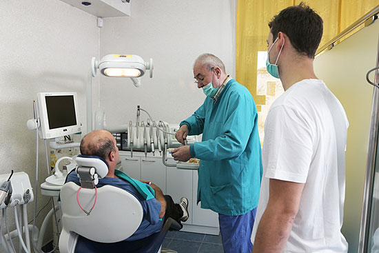 Rvinj Zahnpoliklinik